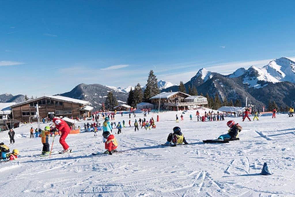 L'Enchalpe, Grand Et Lumineux Studio Avec Coin Montagne 5 Personnes, 60M Des Pistes, Piscine Couverte, Wifi, Grand Balcon Expo Est, Draps Non Compris Saint-Jean-dʼAulps Eksteriør billede